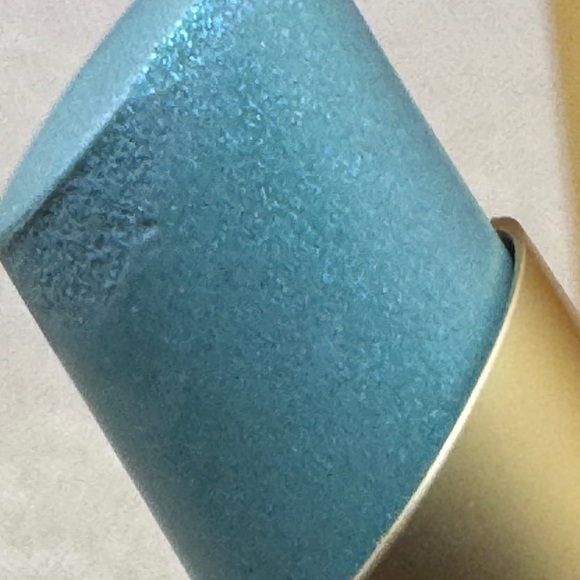 Too faced ‘unicorn tears’ lipstick - Picture 6 of 9